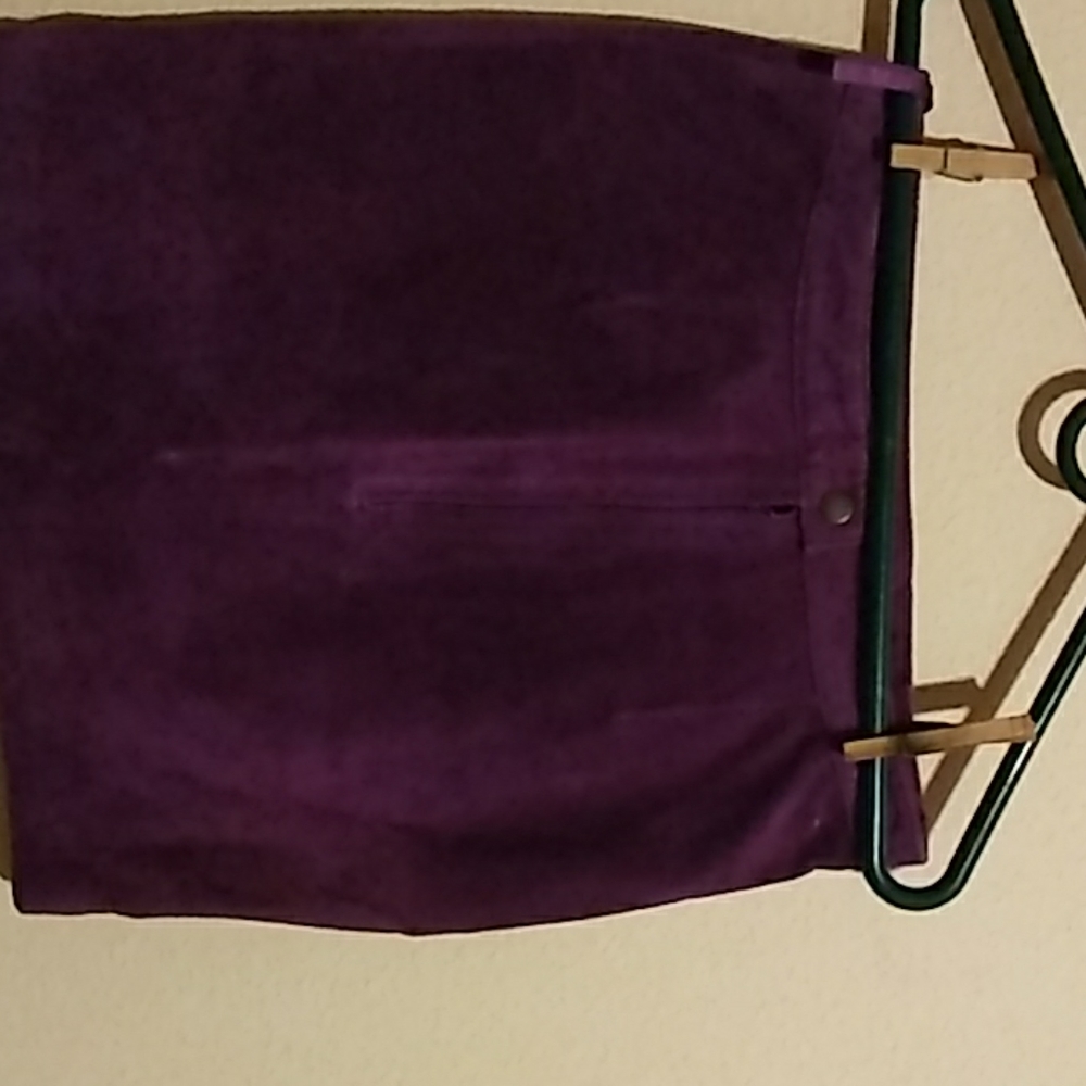 Suede mini skirt - Picture 3 of 4